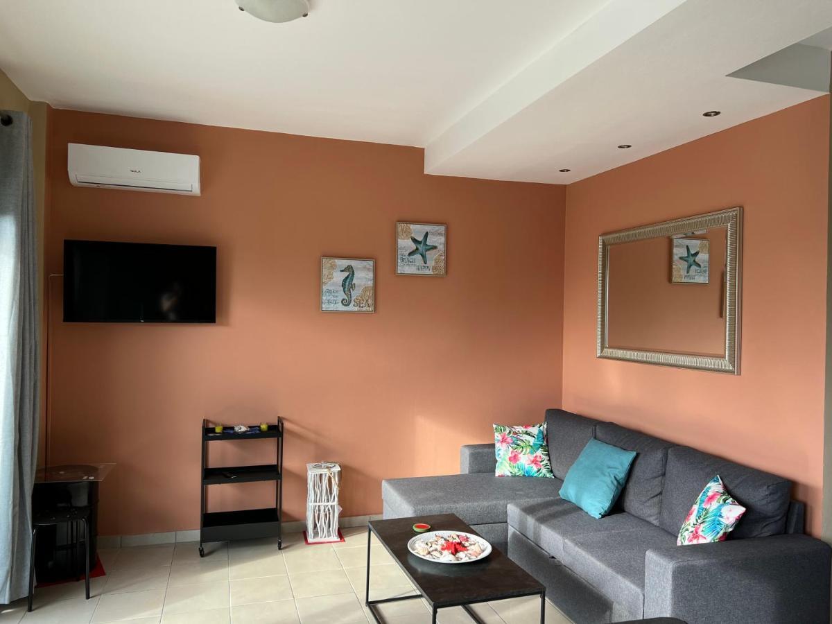 Kakovatos - Luxury Sea Apartment “Roberta” 66M2 Luaran gambar